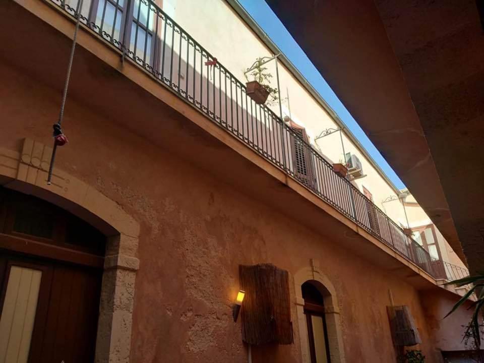 Palazzo Gancia Holiday Homes Syracuse ภายนอก รูปภาพ